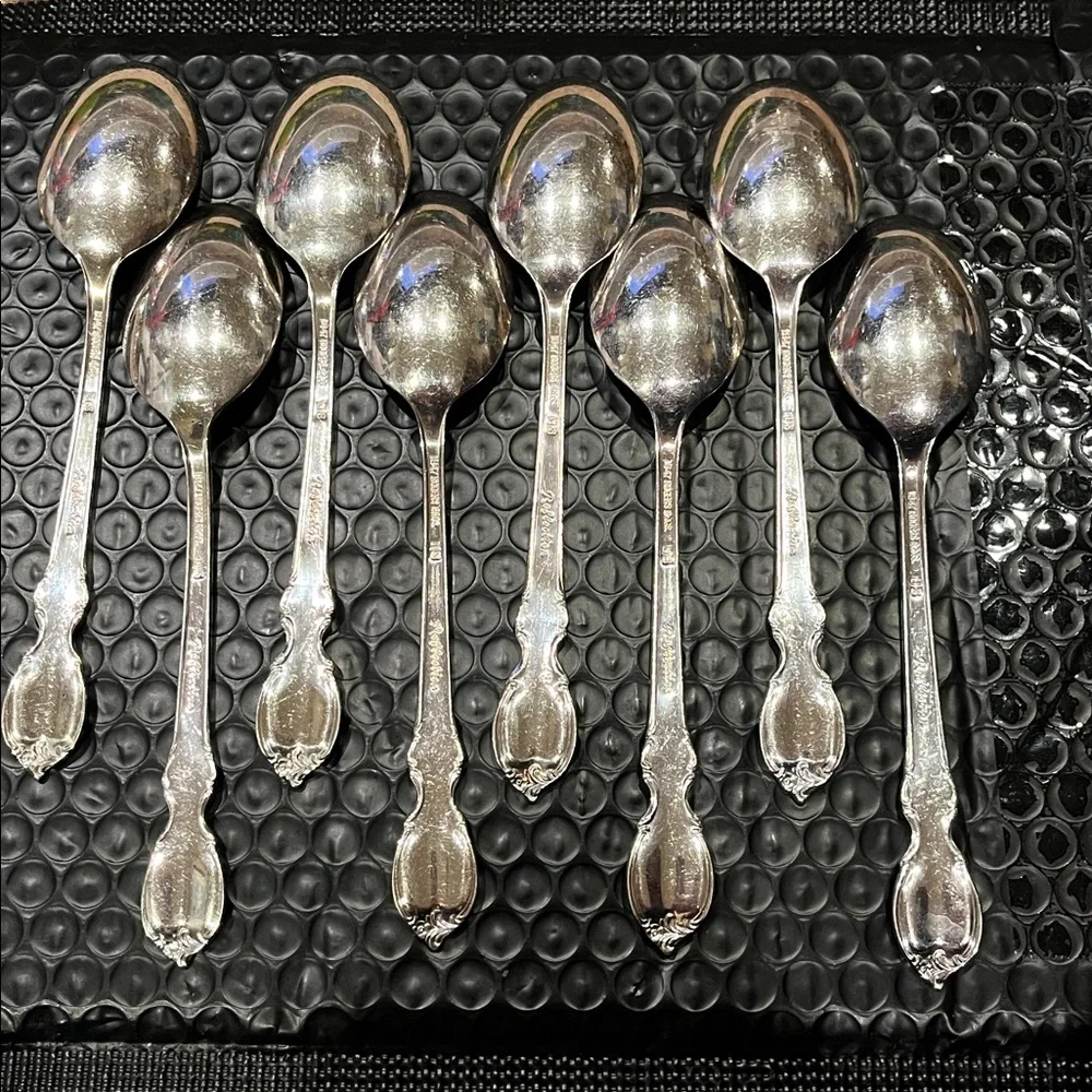 1847 Rogers Bros IS set of 8 Silver plate teaspoons Silverware Flatware VGUC